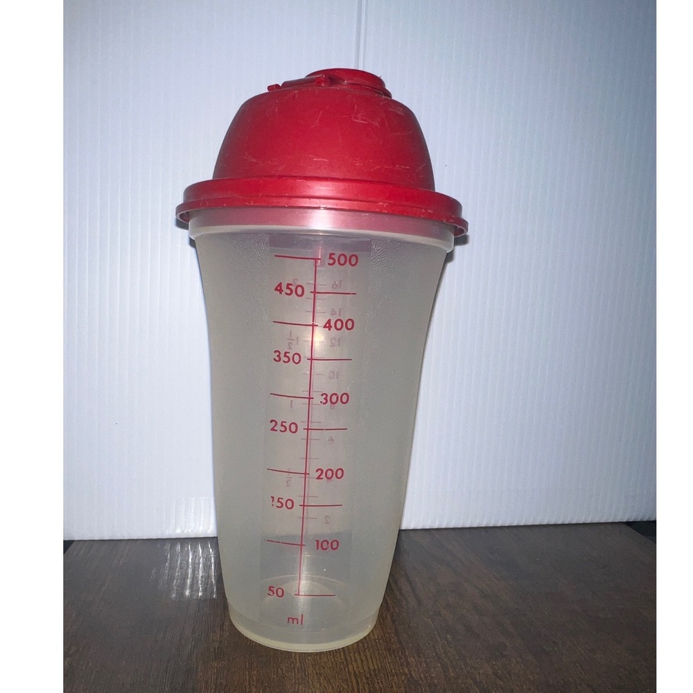 Tupperware Quick Shake 2 Cup 500ml Red Lid Blender Shaker Bottle 844-4 Vintage